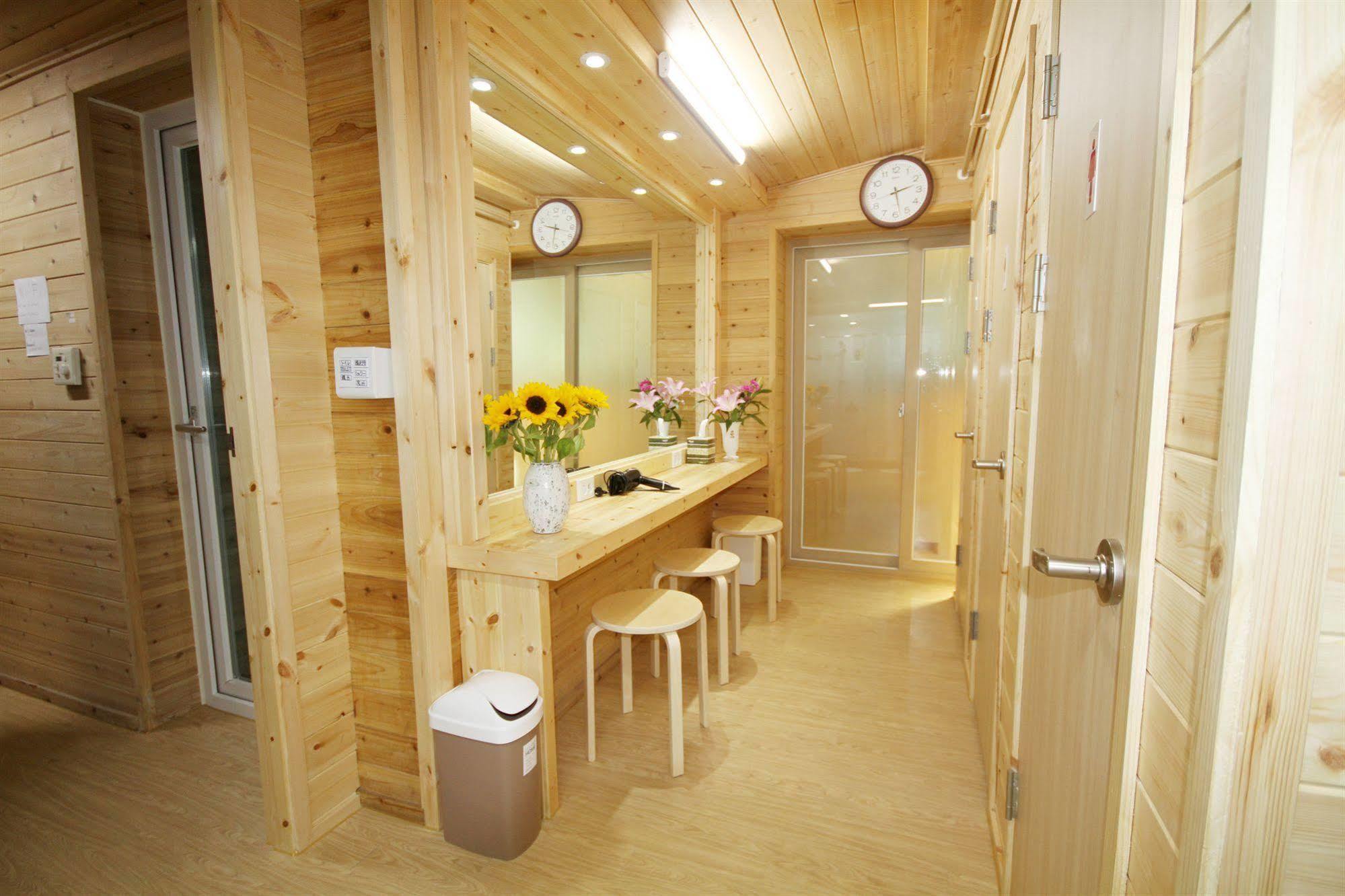 Cheongdam Ladies Guesthouse In Seul Exterior foto